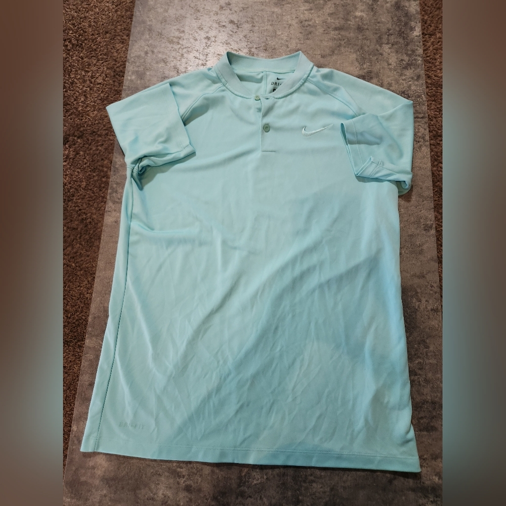 Nike mens shirt